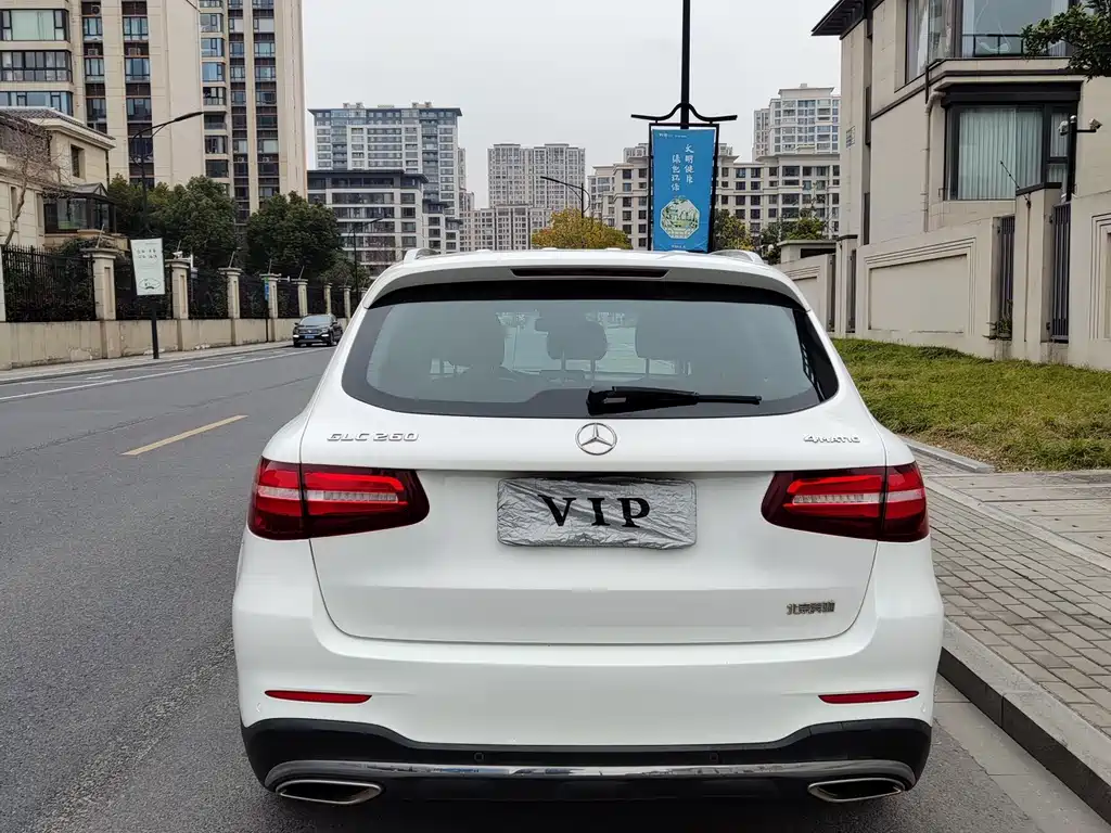 Mercedes-Benz GLC 2018 GLC 260 4MATIC Luxury