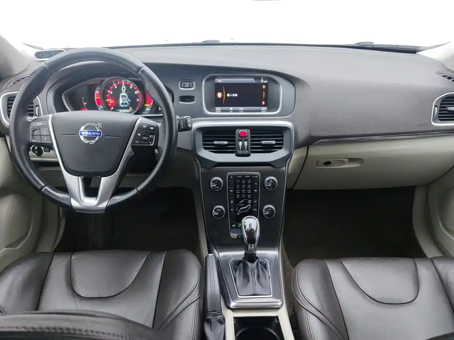 Volvo V40 — миниатюра 12