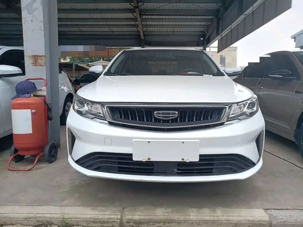 Geely Emgrand GL — миниатюра 2