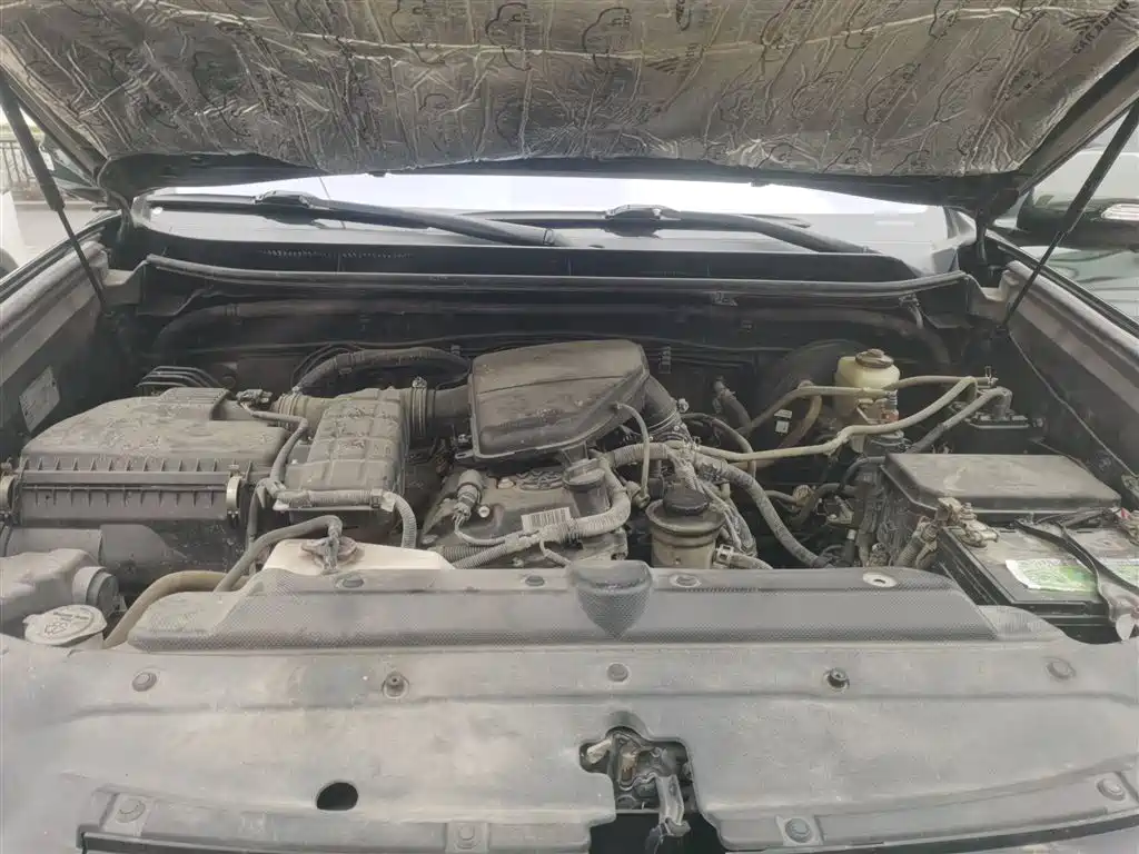 Toyota Land Cruiser Prado 2016 2.7L AT Standard