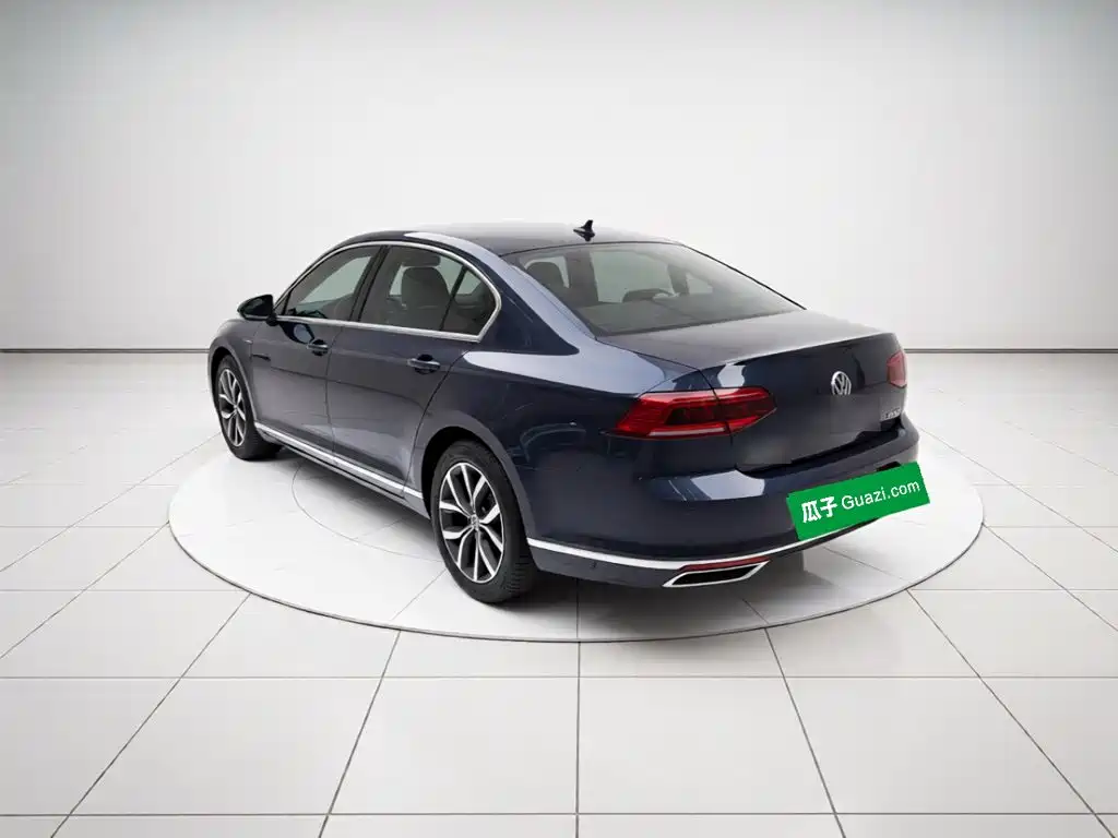 Volkswagen Magotan — миниатюра 4