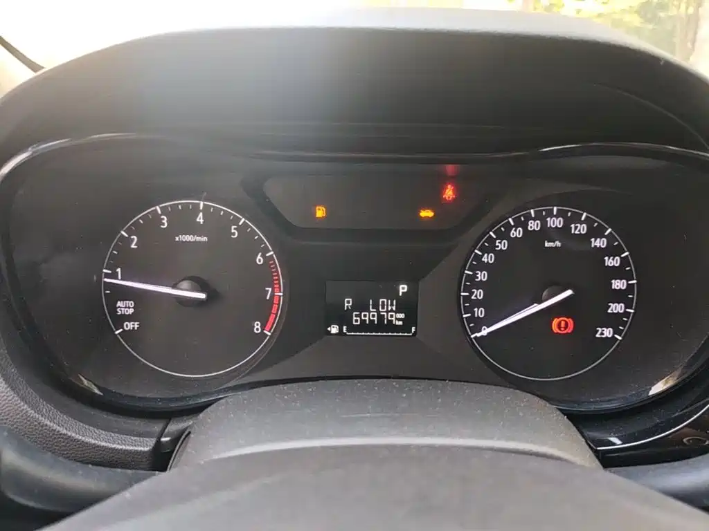 Buick Excelle — миниатюра 12