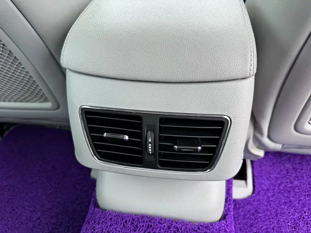 Hongqi Hongqi H7 — миниатюра 22