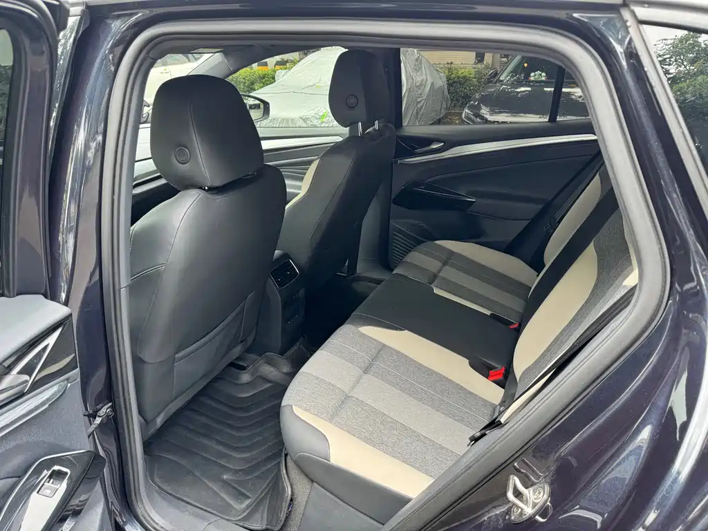 Volkswagen ID.4 Crozz — миниатюра 5