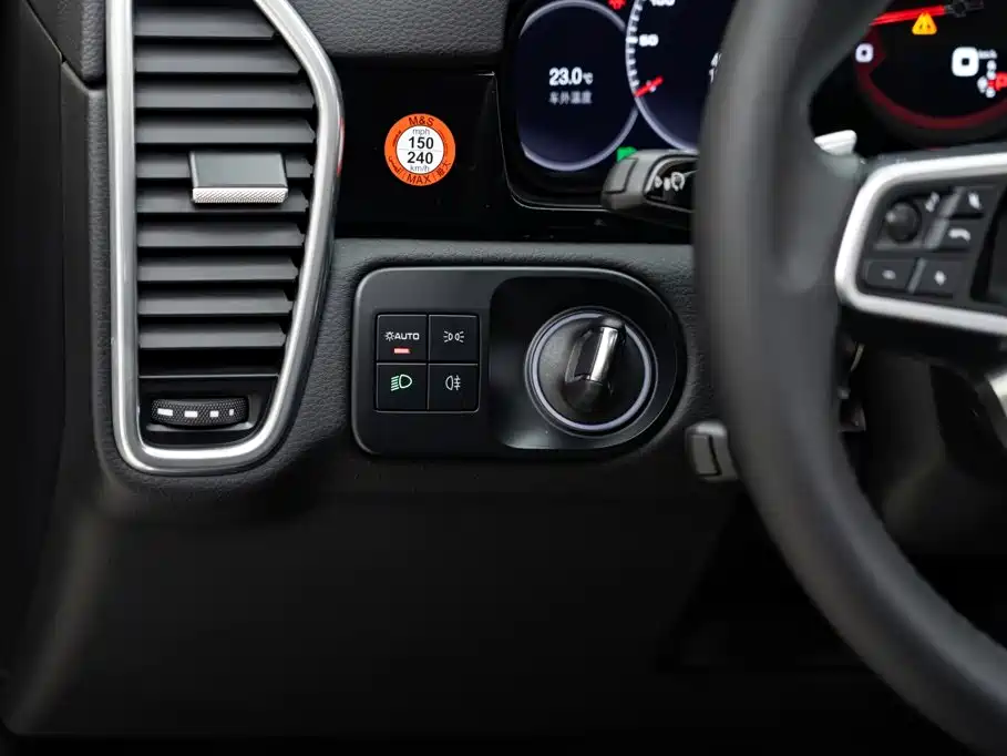 Porsche Cayenne — миниатюра 19