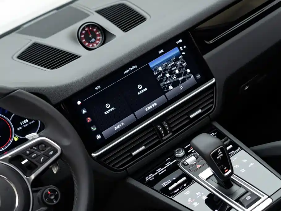 Porsche Cayenne — миниатюра 15
