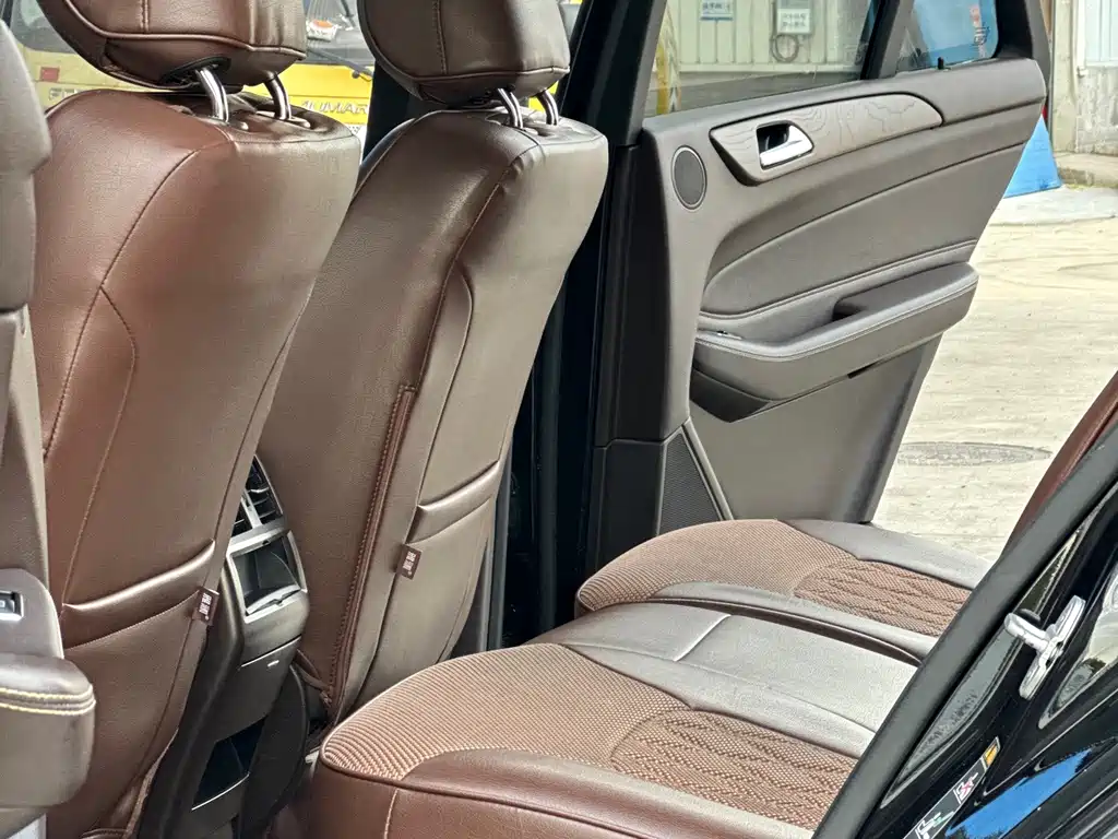 Mercedes-Benz GLE (Import) — миниатюра 7