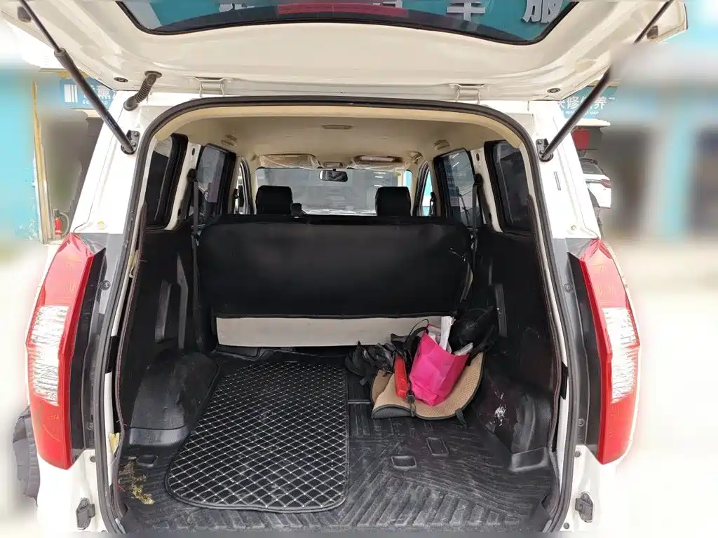 Wuling Hongguang — миниатюра 20