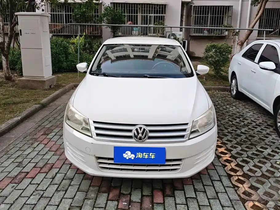 Volkswagen Santana — миниатюра 2