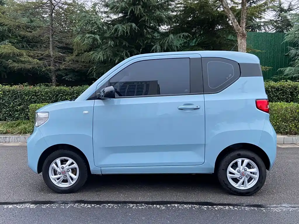 Wuling MINIEV — миниатюра 16