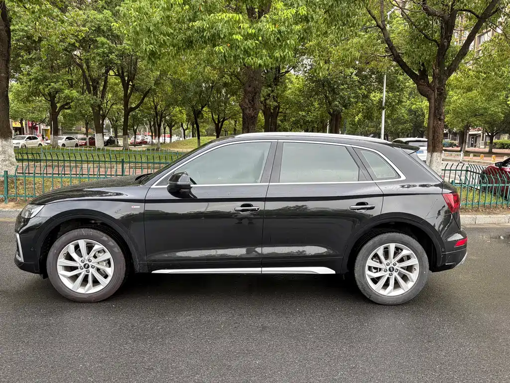 Audi Q5L — миниатюра 3