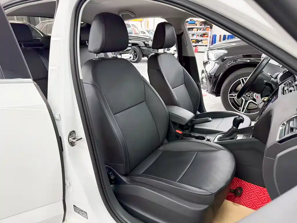 Skoda Octavia — миниатюра 17
