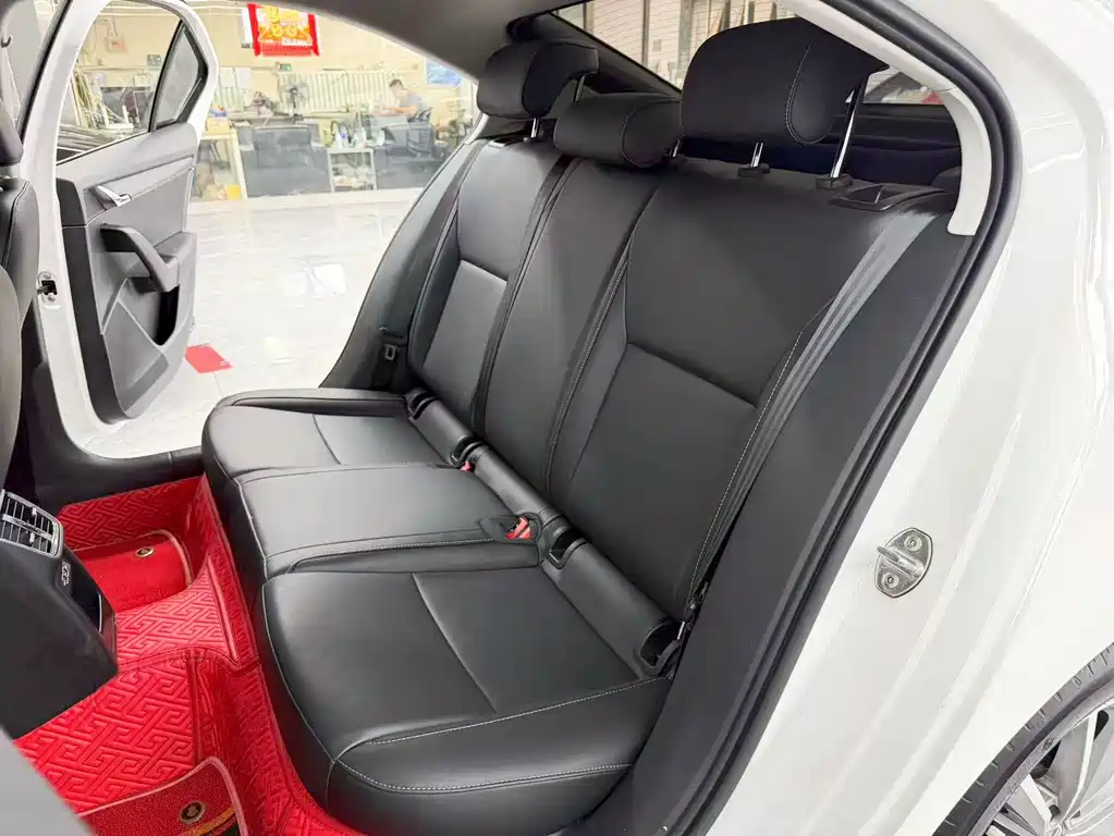 Skoda Octavia — миниатюра 18