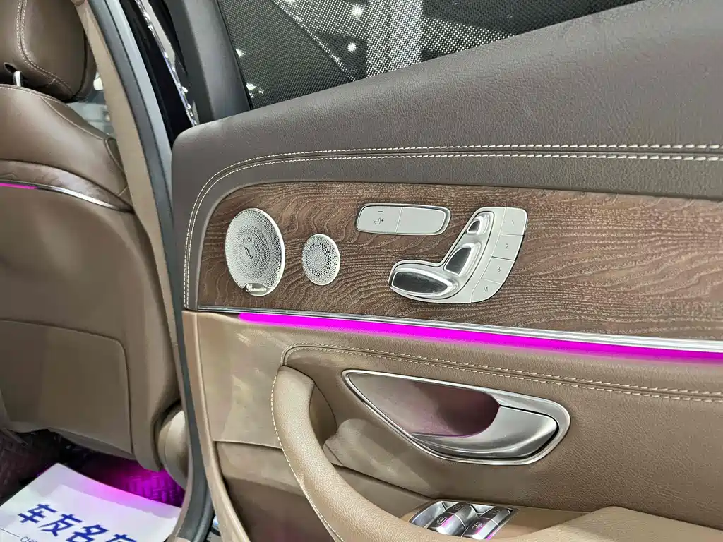 MERCEDES-BENZ E CLASS