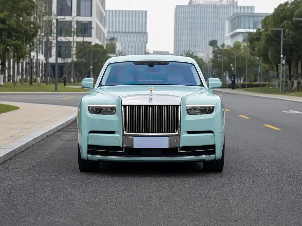 Rolls-Royce Phantom — миниатюра 2