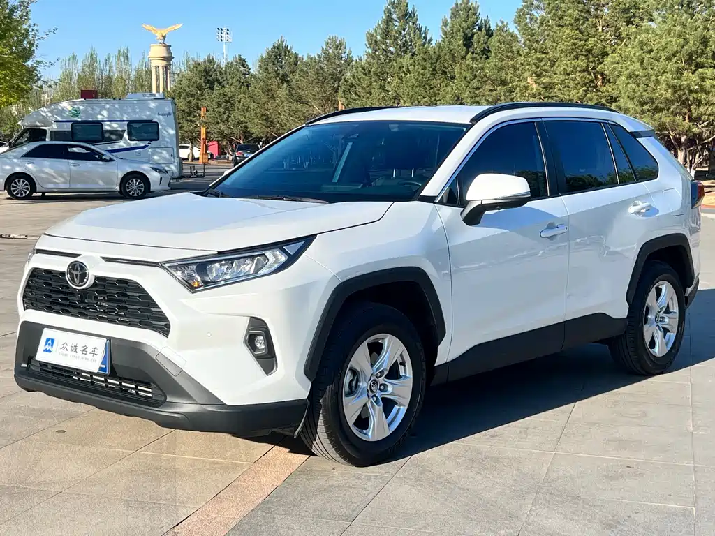 Toyota RAV4 2025
