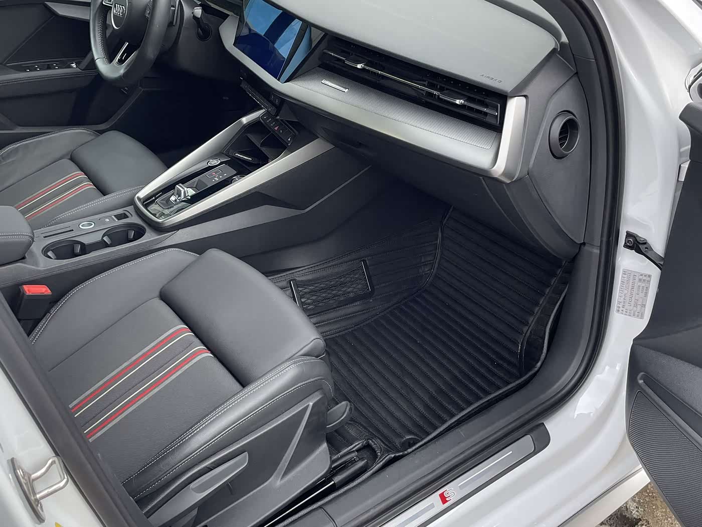 Audi A3 1.4 л 2022 г. Белый, пробег 19500 км