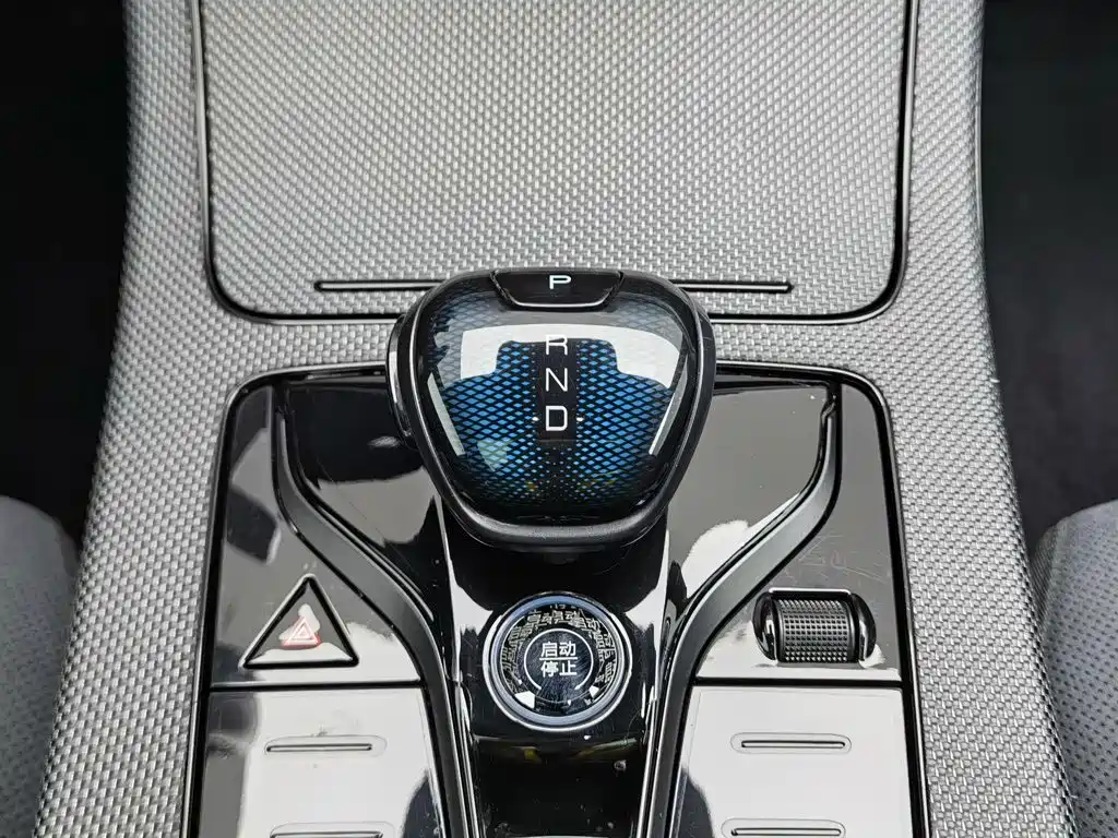 BYD Han — миниатюра 13
