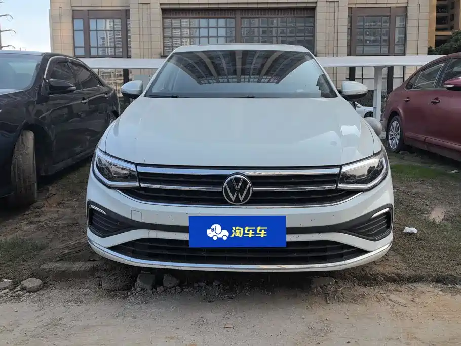 Volkswagen Bora — миниатюра 2