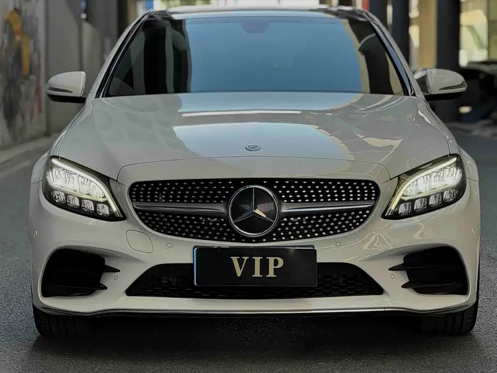Mercedes-Benz C-Class — миниатюра 2
