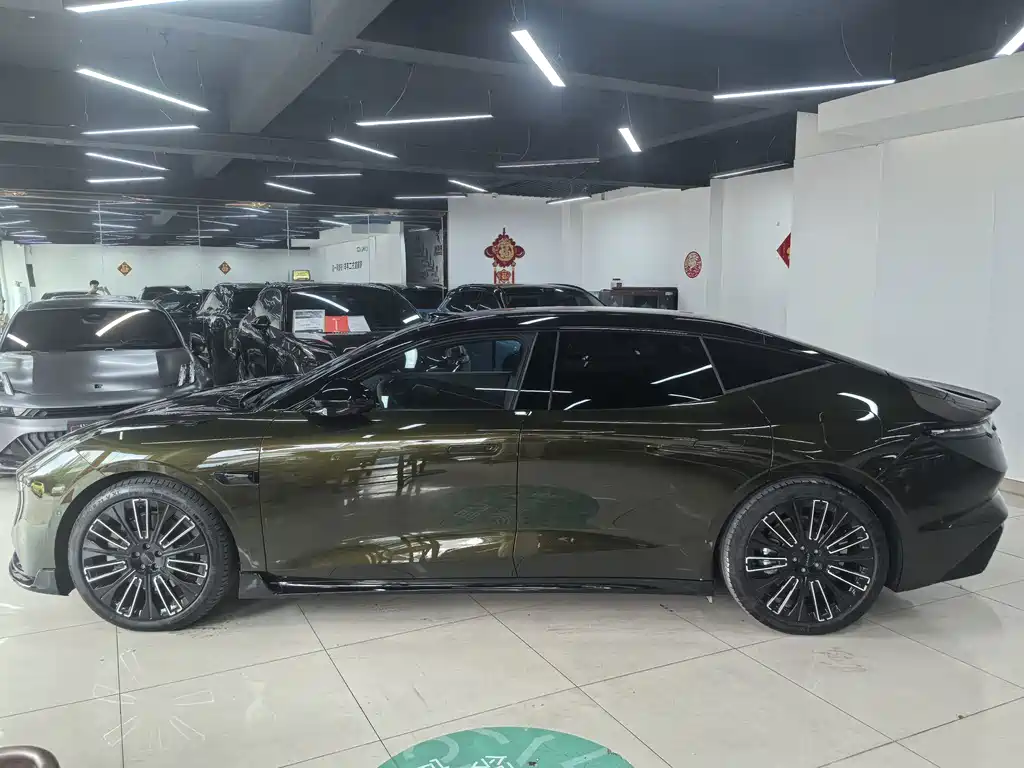 Lynk & Co 10 — миниатюра 6