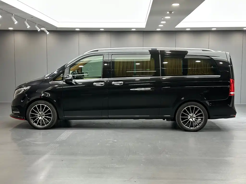 Mercedes-Benz V-Class (Import) — миниатюра 7