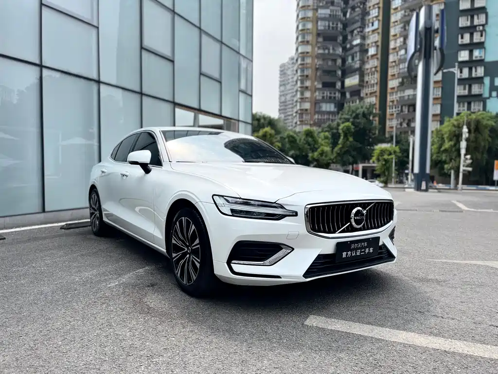 VOLVO  S60