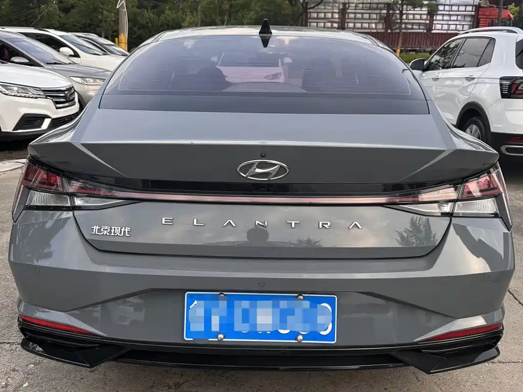 Hyundai Elantra — миниатюра 5