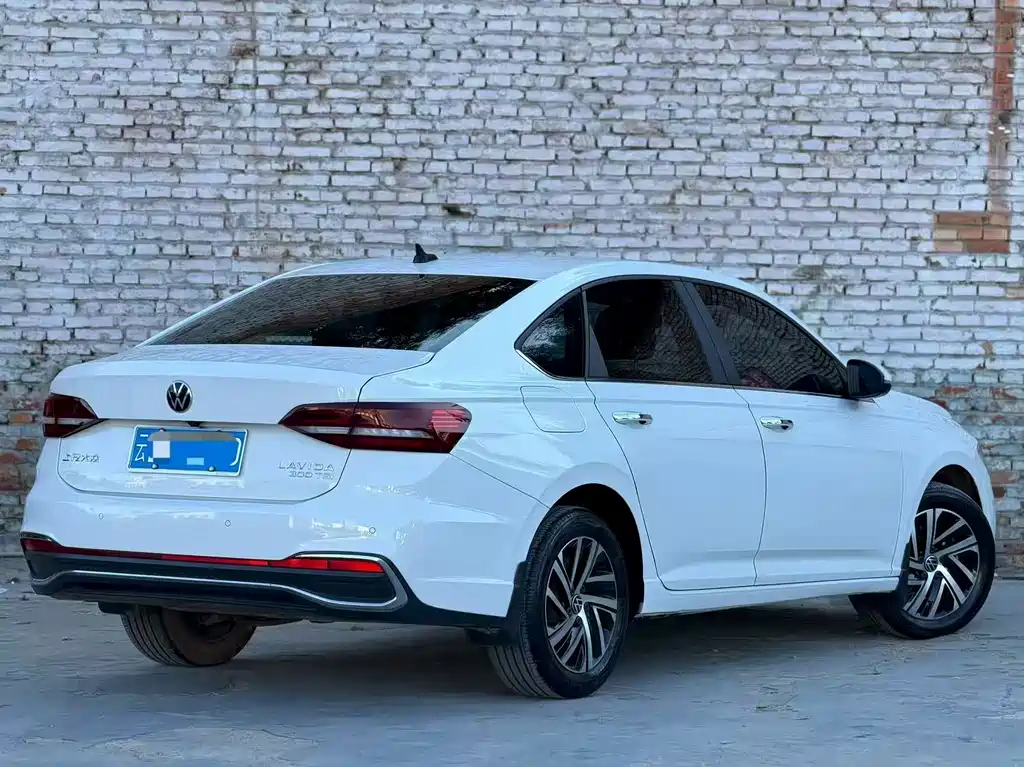 Volkswagen Lavida — миниатюра 13