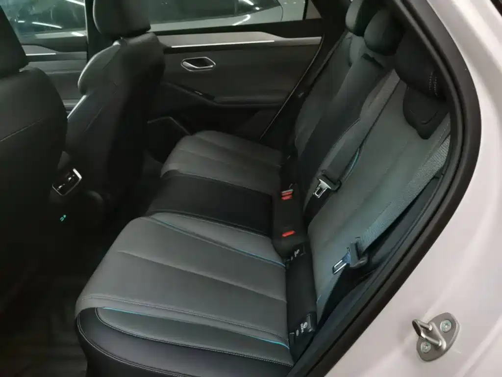 BYD Qin L — миниатюра 17
