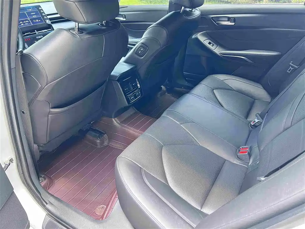 Toyota Avalon — миниатюра 4