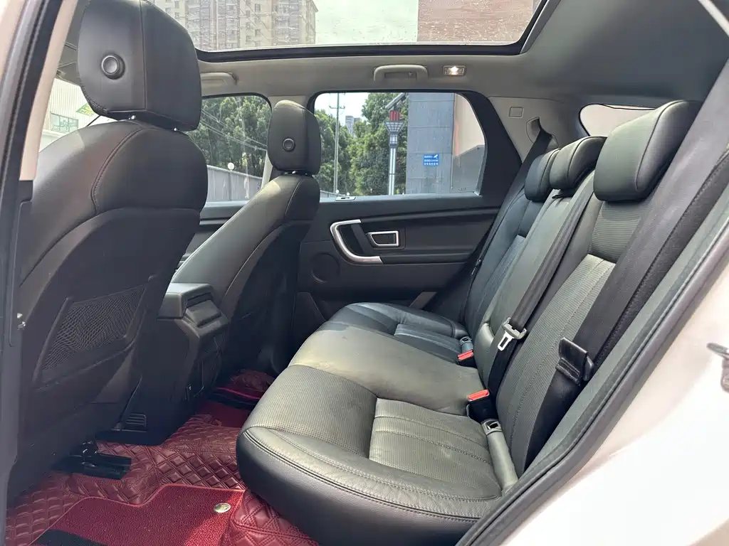 Land Rover Discovery Sport — миниатюра 10