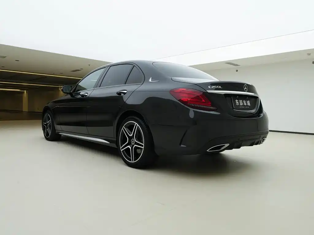 Mercedes-Benz C-Class — миниатюра 5