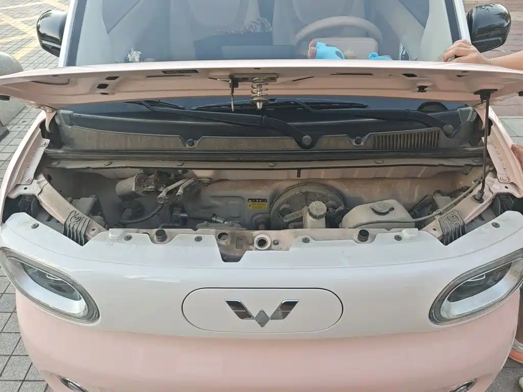 Wuling MINIEV — миниатюра 11