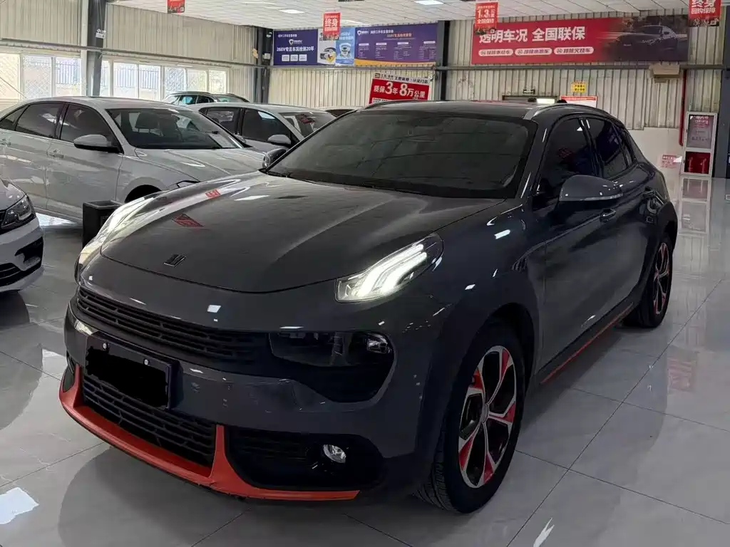 Lynk & Co 02