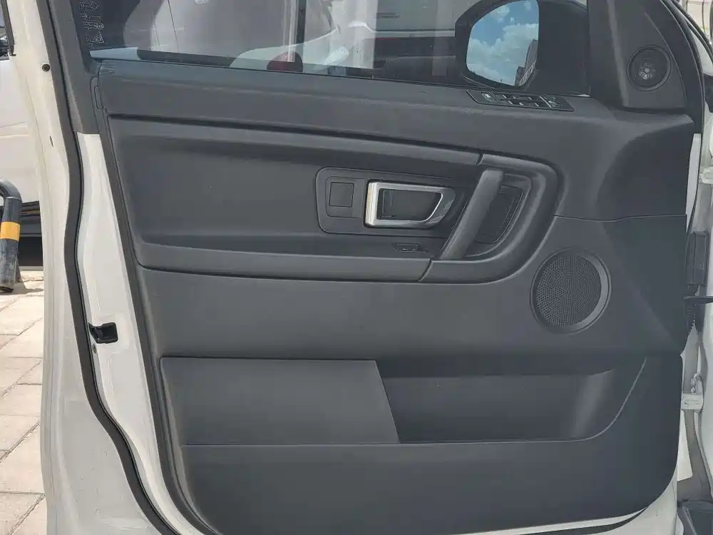 Land Rover Discovery Sport — миниатюра 12
