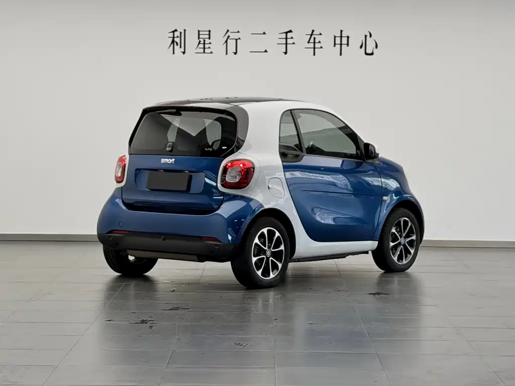 smart Smart Fortwo — миниатюра 2