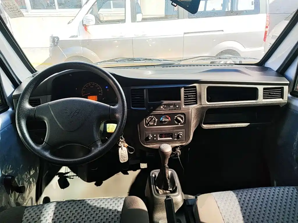 Wuling Zhiguang — миниатюра 10