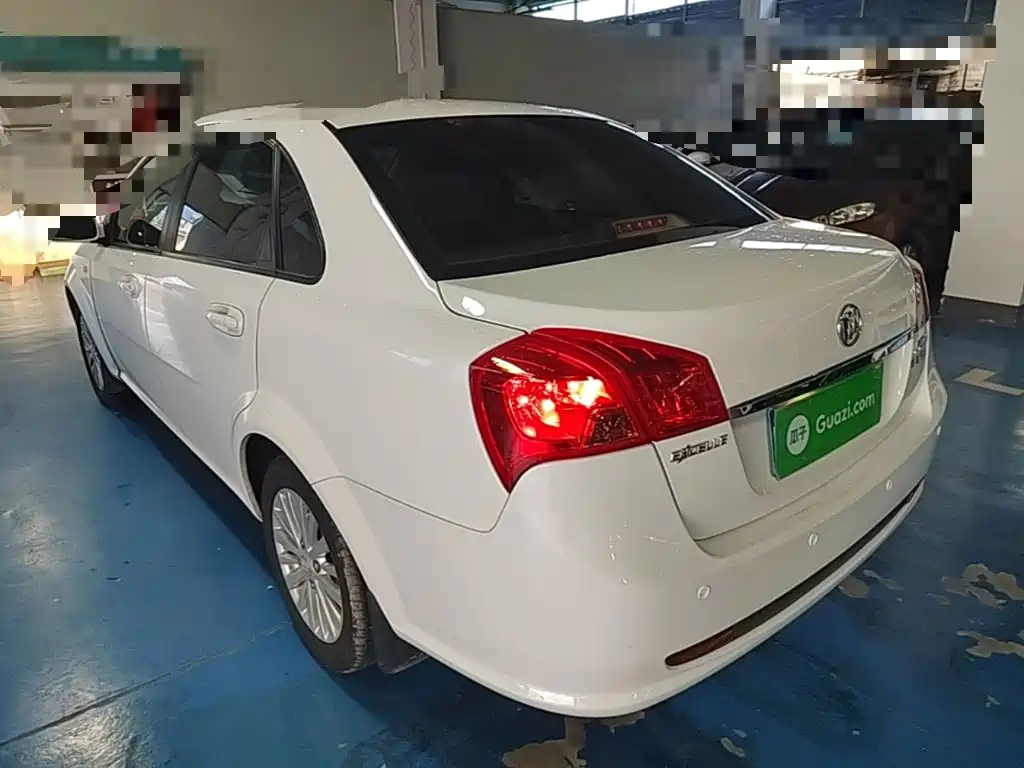 Buick Excelle — миниатюра 5