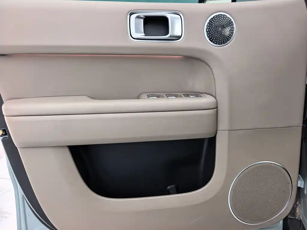 Li Auto Li L6 — миниатюра 4