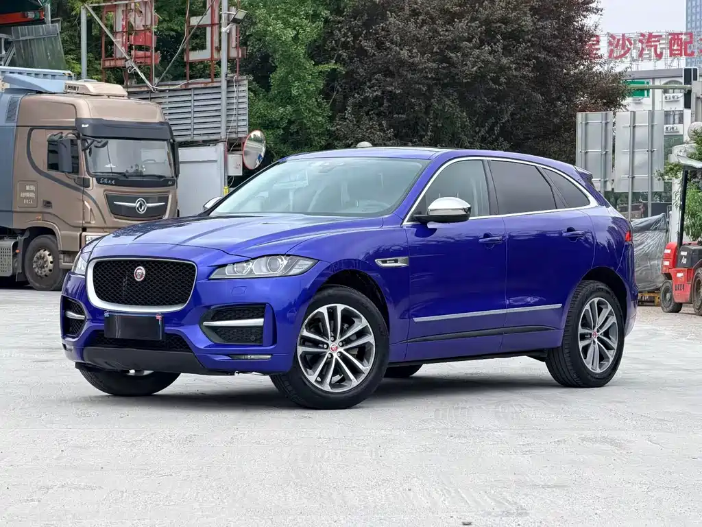 Jaguar F-PACE