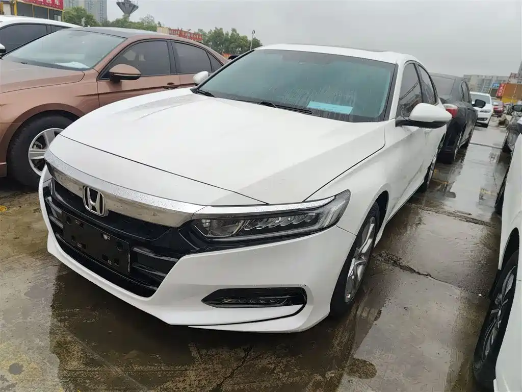 Honda Accord 2018 260TURBO Elite VI