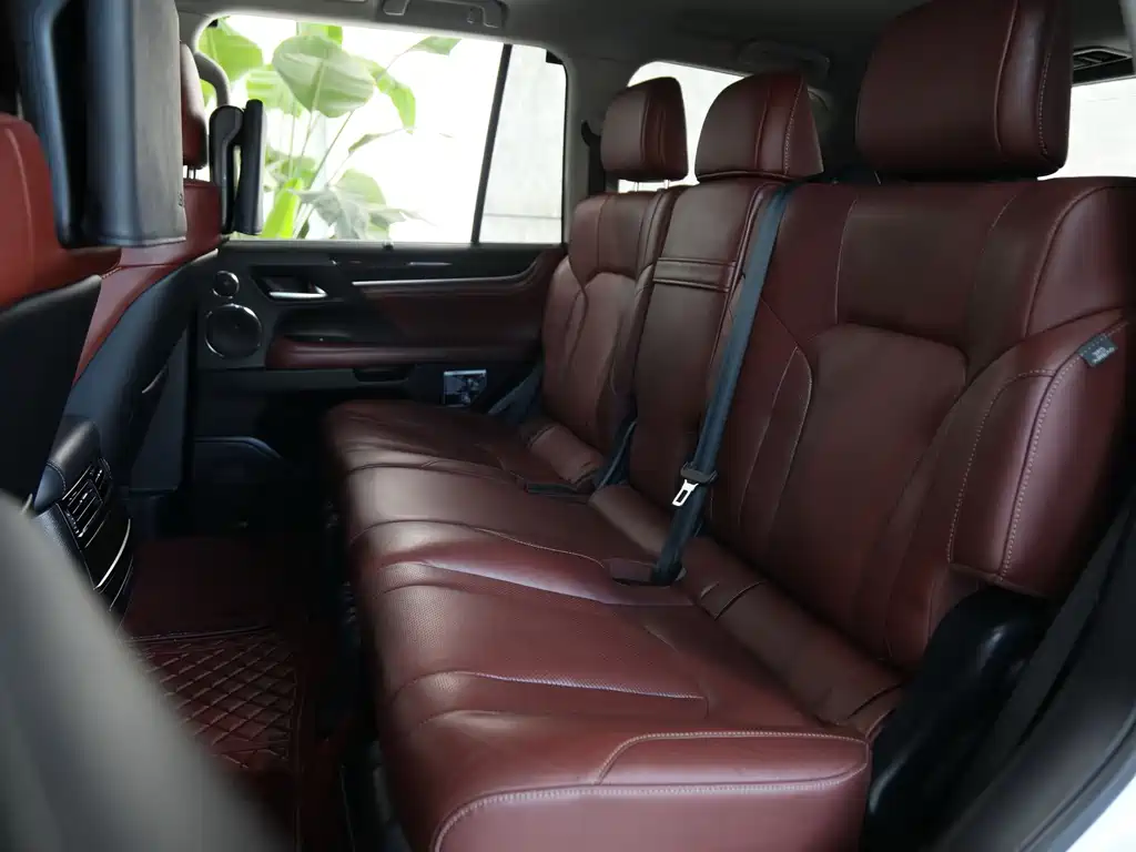 Lexus LX — миниатюра 19