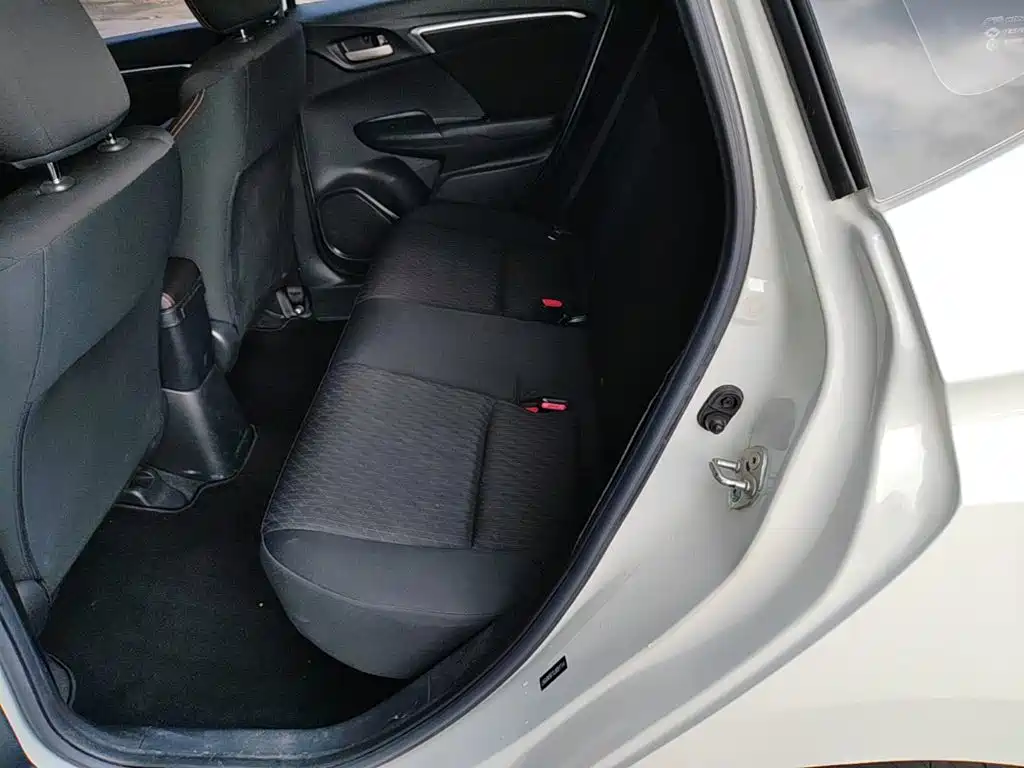 Honda Fit — миниатюра 17