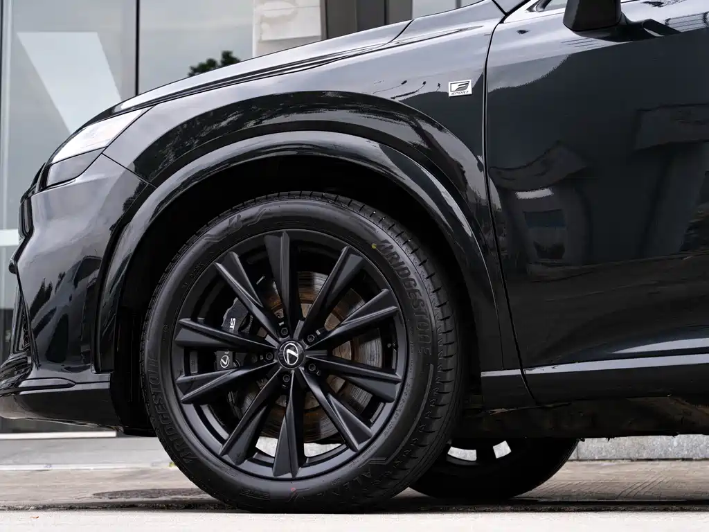 Lexus RX — миниатюра 8