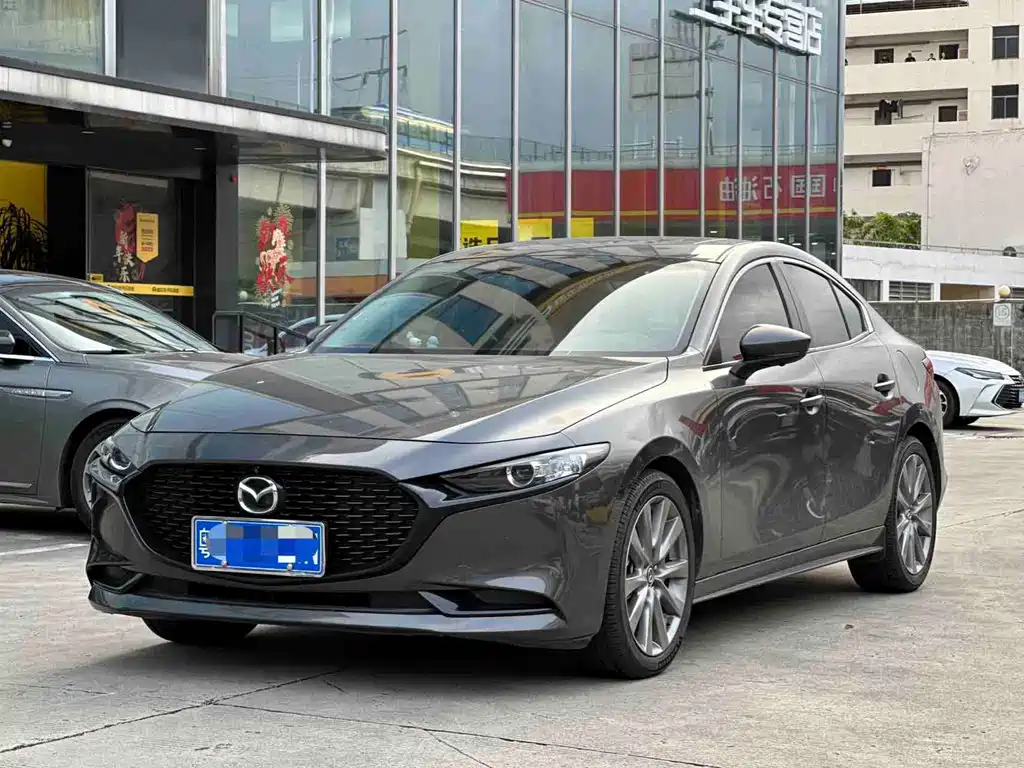 Mazda 3 Axela 2022
