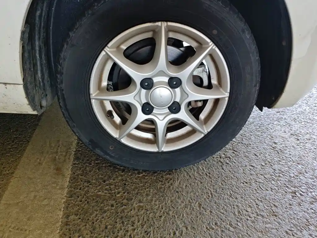 Roewe Clever — миниатюра 25