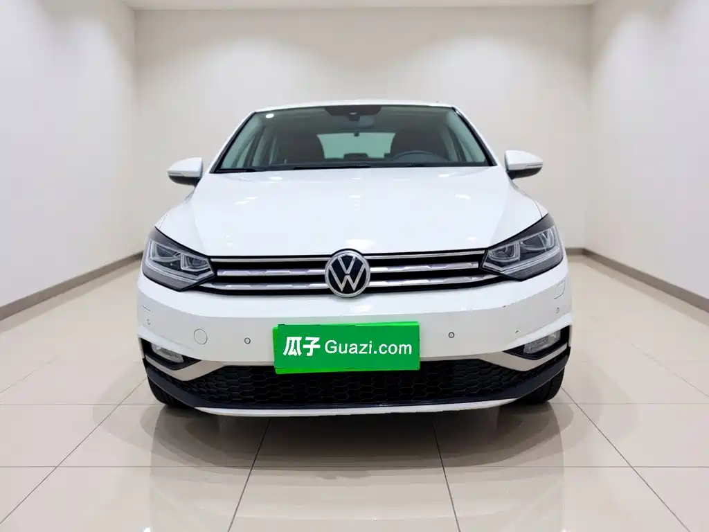 Volkswagen Touran — миниатюра 2