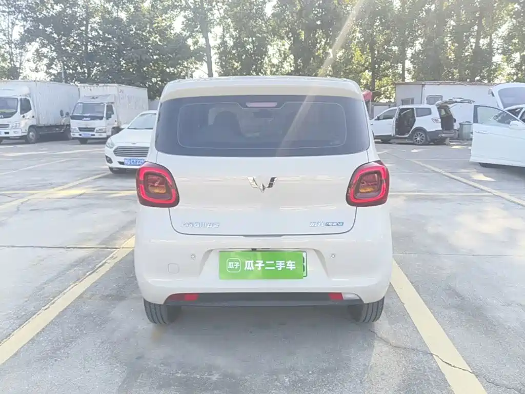 Wuling MINIEV — миниатюра 6