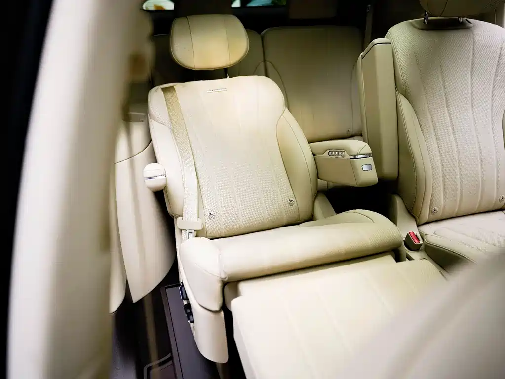 AITO ASK THE WORLD M7